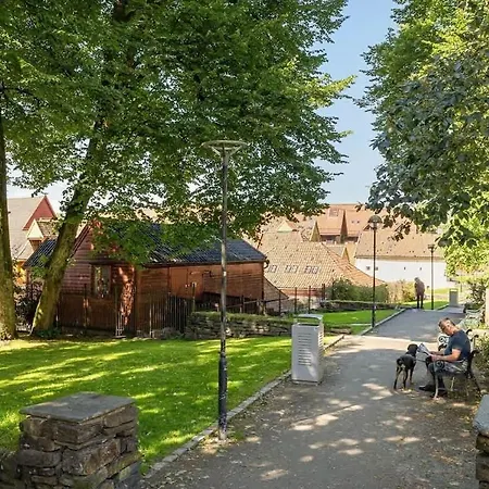 아파트 Dinbnb L 50 Meters To Bryggen L New 2023 L Sunny Backyard *