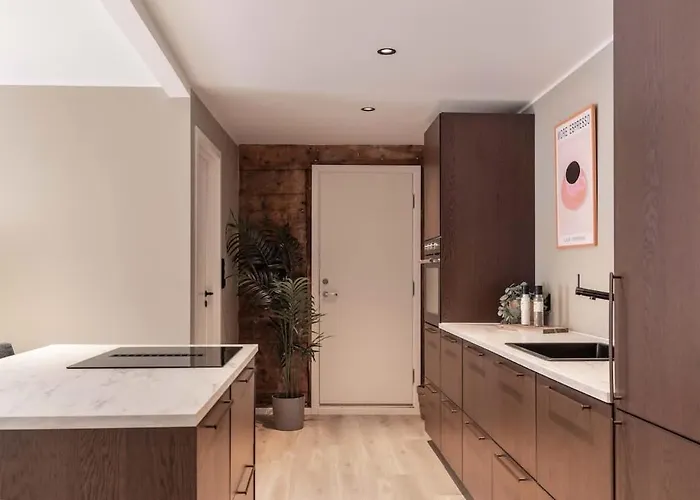 شقة Dinbnb L 50 Meters To Bryggen L New 2023 L Sunny Backyard برغن
