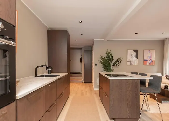 Dinbnb L 50 Meters To Bryggen L New 2023 L Sunny Backyard Bergen